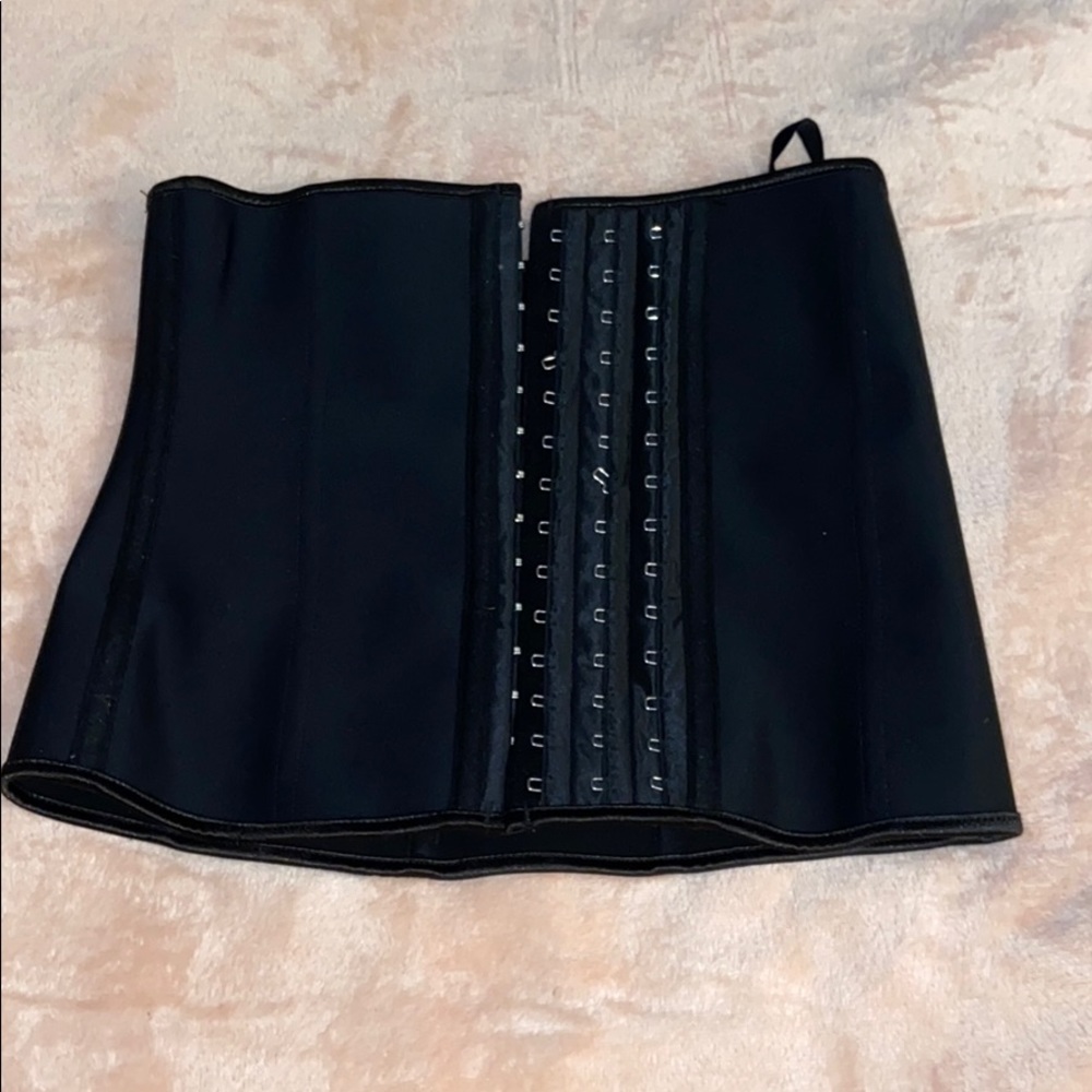 Waist Trainer 🥰